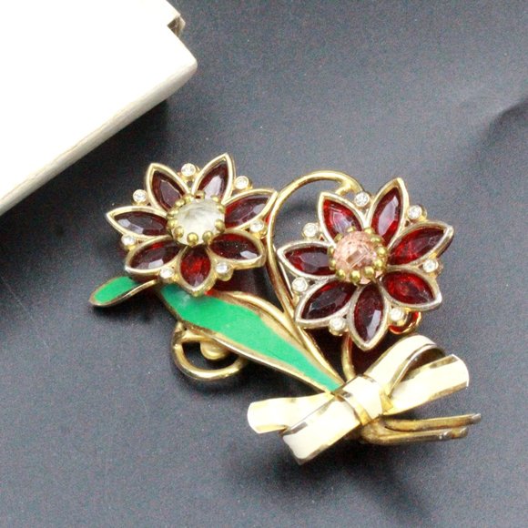 Vintage 40's Glass Flower Enamel Bouquet Designer Brooch - Picture 9 of 11